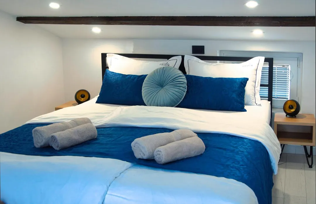 Piranum Guesthouse With Terrace-1